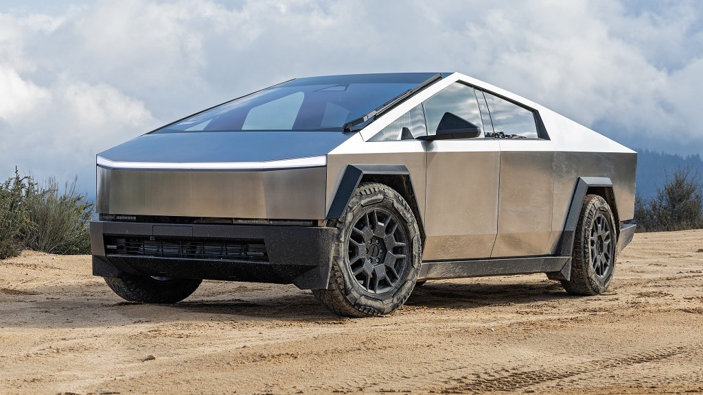 사이버트럭, 세기의 아이콘과 실패한 괴짜 사이